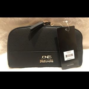*BRAND NEW* JONES NY BLACK POUCH